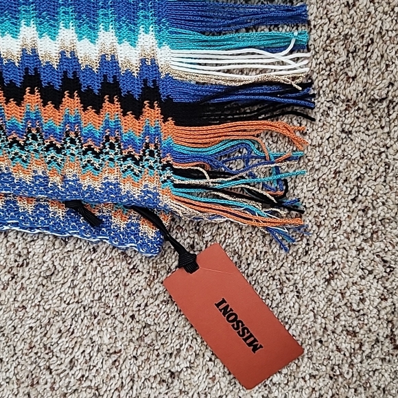 Missoni Fringe Metallic Crochet Knit Scarf - Picture 4 of 14